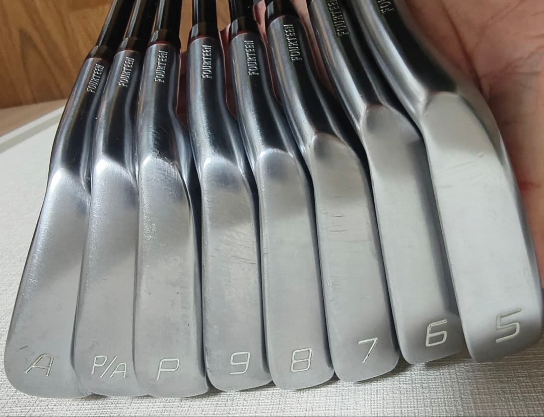 マ*サ様 週末セールフォーティーン PC555 アイアンセット8本5〜9.P.P