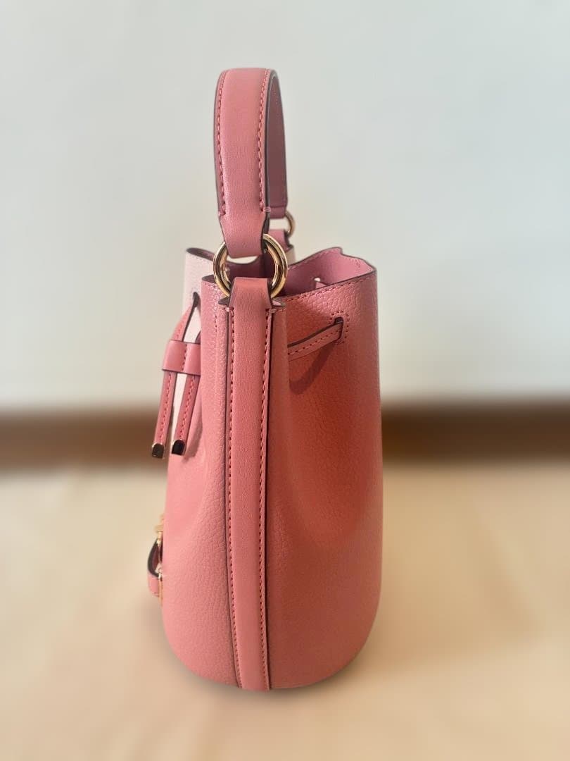 REED ベルテッド バケット ショルダー ミディアム マイケルコース