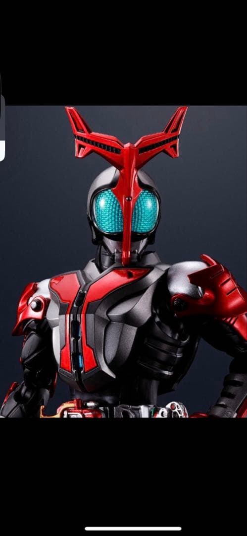 S.H.Figuarts 仮面ライダーカブト ハイパーフォーム 10th真骨彫製