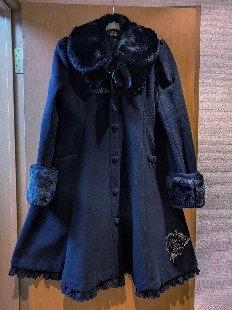 ALICE and the PIRATES フェザーローズ刺繍ケープ付きコート - メルカリ