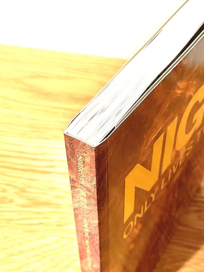 希少】Sotheby's NIGO ONLY LIVES TWICE 図録 - メルカリ