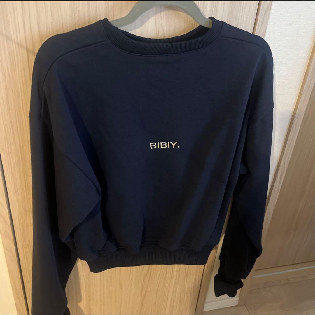 Bibiy ネイビー スウェットトップス B51-KN077NVS.jpg?v=1753941128&