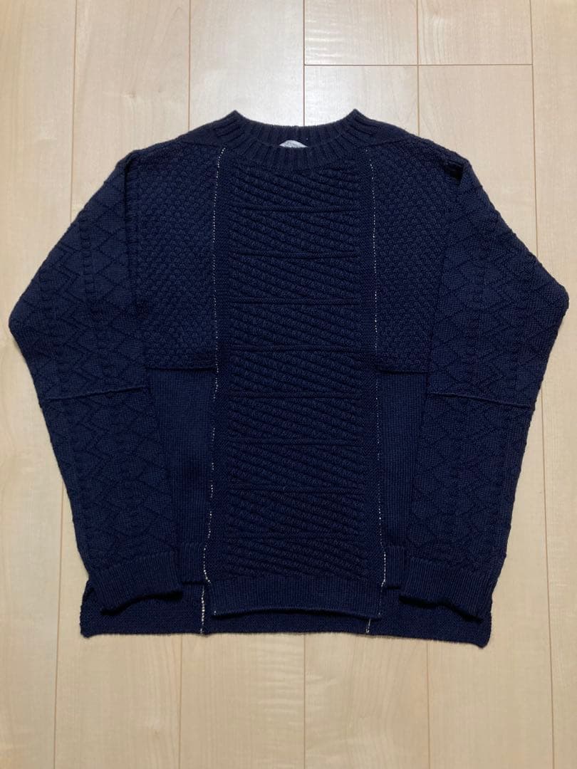 VALENTINO ネイビー ケーブルニットセーター Valentino Garavani ロックスタッズ ケーブルニット カーディガン