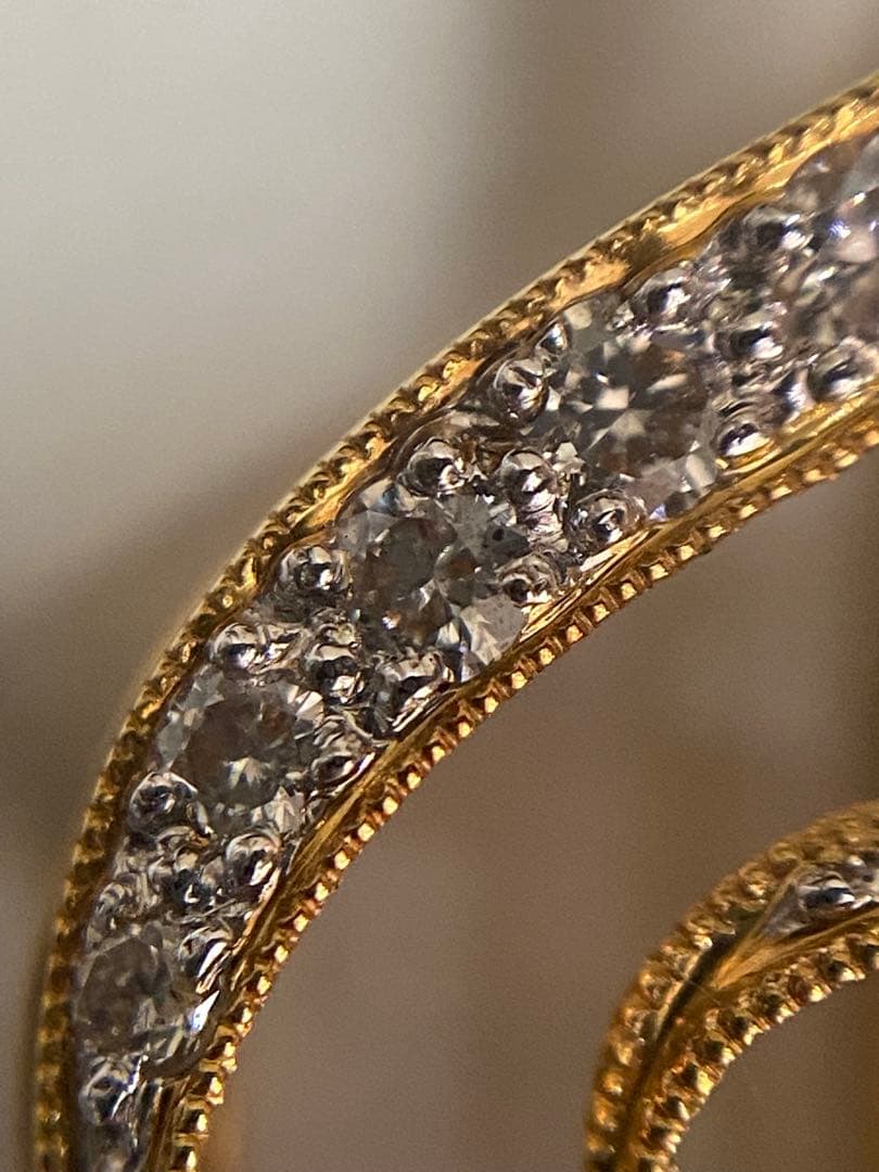 【美品】K18 音符デザイン ダイヤ ブローチ　2.6g 0.09/0.10ct