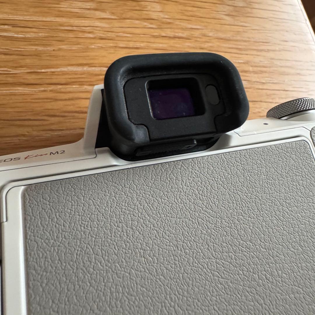 山*田様 《最終値下げ》 Canon EOS kiss M2 ホワイト レンズ2