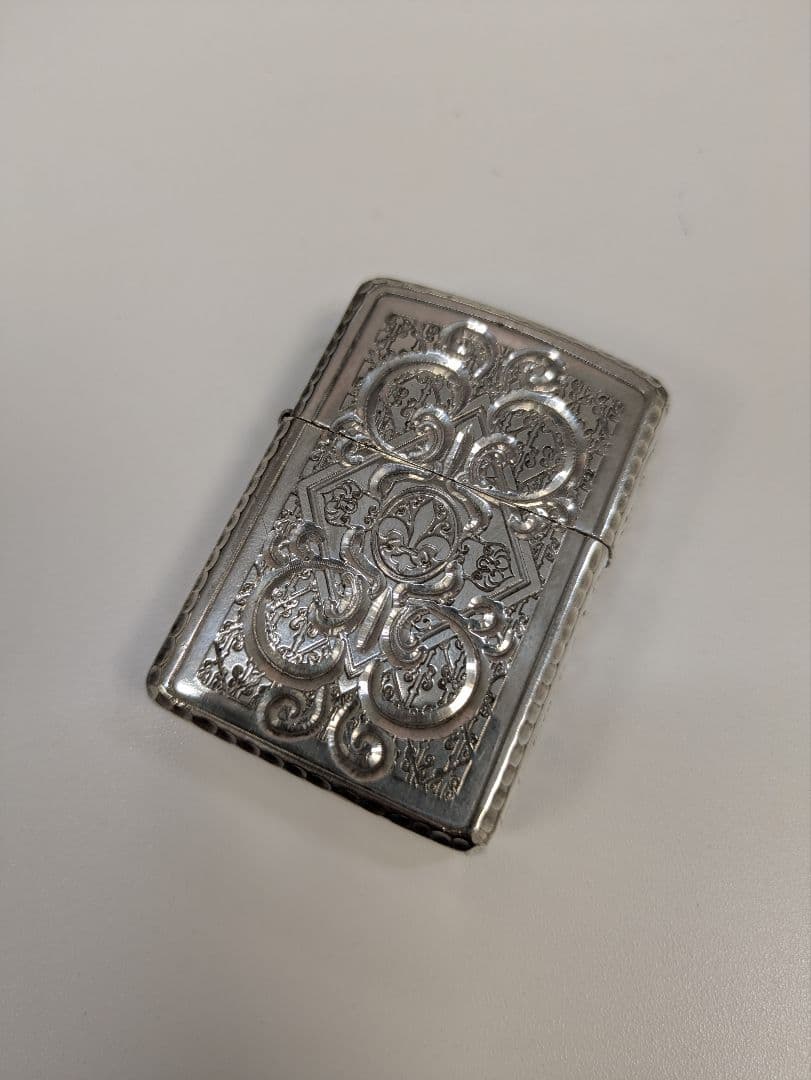 希少 MAVERTEAM アーマー Zippo。5面彫刻.シャインレイカット - メルカリ