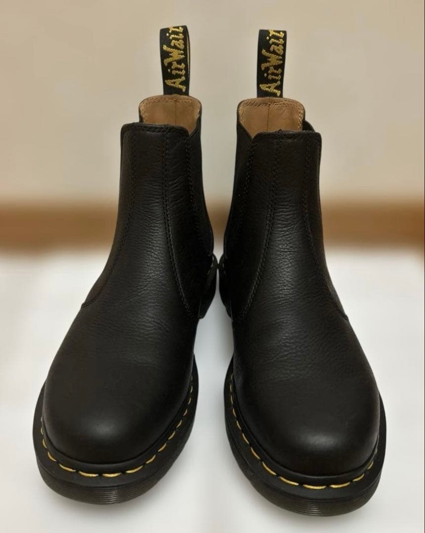ドクターマーチン 2976 UK 6 2976 Vintage Made In England Chelsea Boots in Black | Dr. Martens