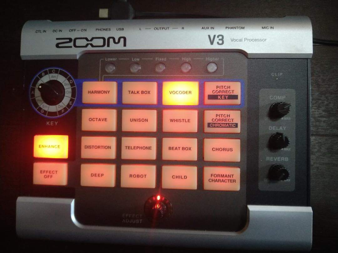 ZOOM V3 ボーカルプロセッサー - メルカリ