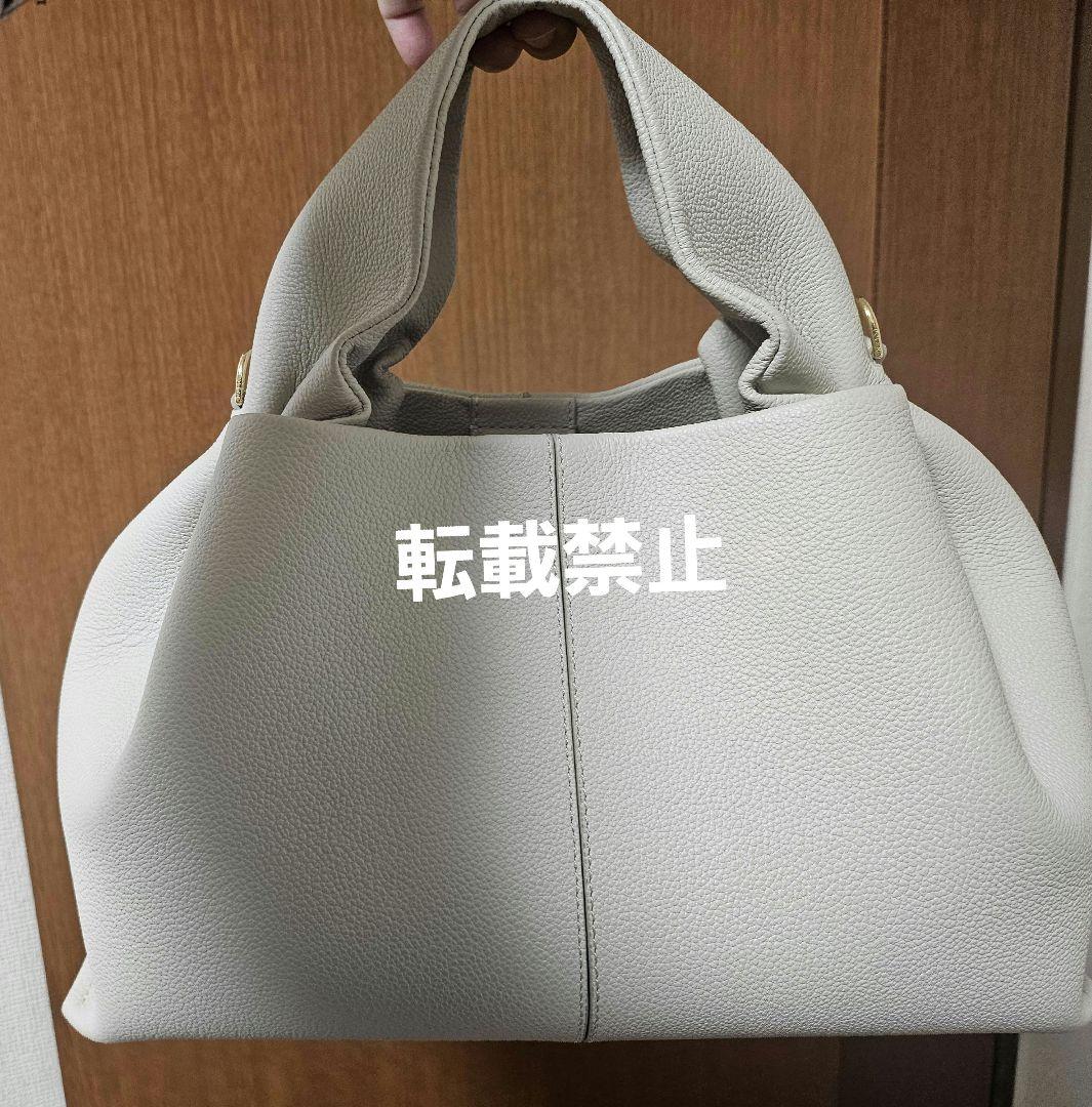 専用【メルカリ便送料込】ポレーヌ　ヌメロヌフ 白 ホワイト メルカリ便送料込】ポレーヌ ヌメロ ナンバーナイン 白 ホワイト