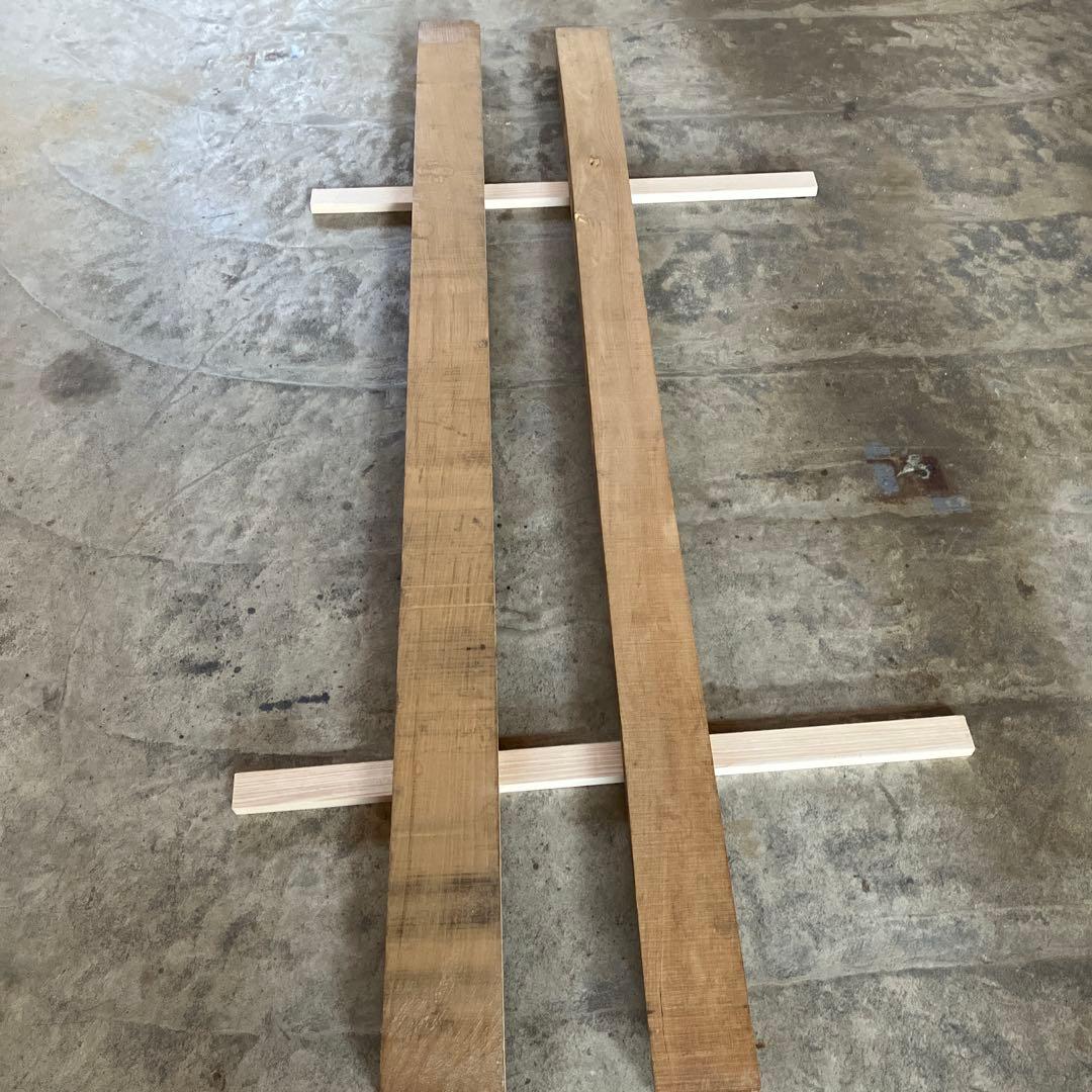 栗材　貴重　節少ない　乾燥済み KU-174 栗クリ 国産 天然耳付き板 2100×550【天然乾燥材