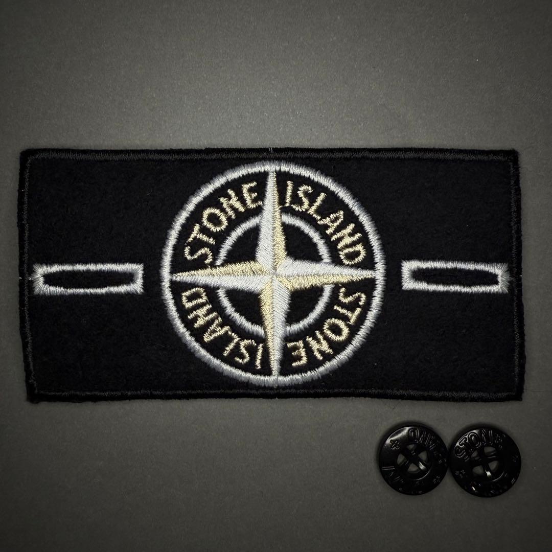 STONE  ストーンアイランド　タグ　ワッペンボタン付き　白 STONE ISLAND ストーンアイランド タグ ワッペンボタン付き 白 - メルカリ