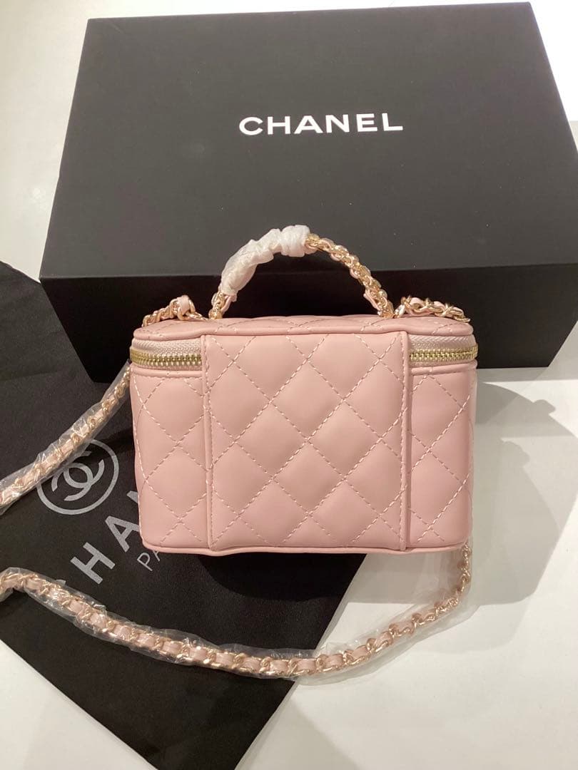 シャネル ラインストーンハンドルバニティチェーンショルダーピンク