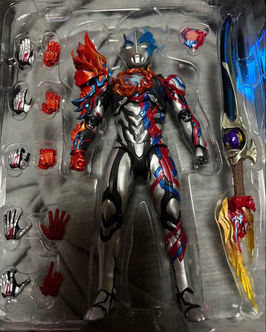 S.H.Figuarts ウルトラマンブレーザー ファードランアーマー