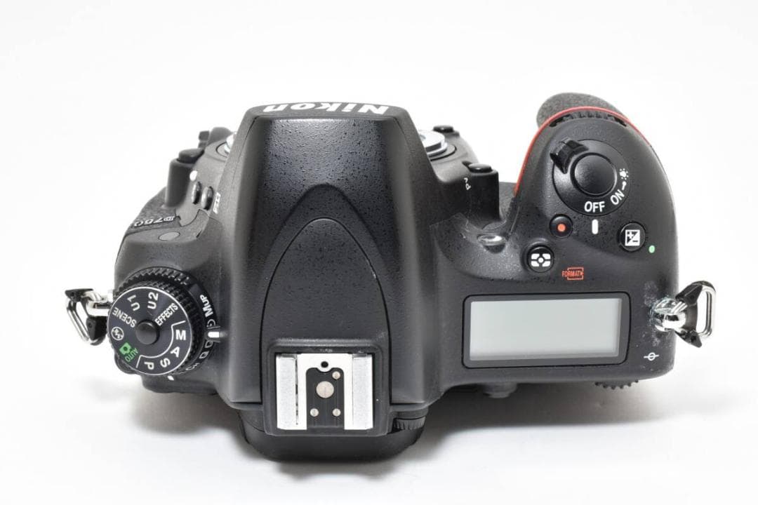 ★良品★《ショット数8,458回 》Nikon D750 ボディ #749U