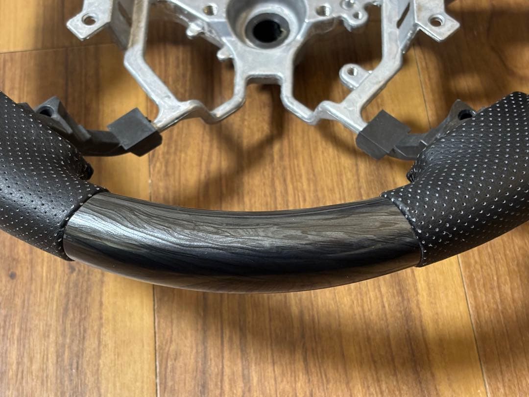 トヨタ　200系 ハイエース　4.5.6.7.8.型　ハンドル