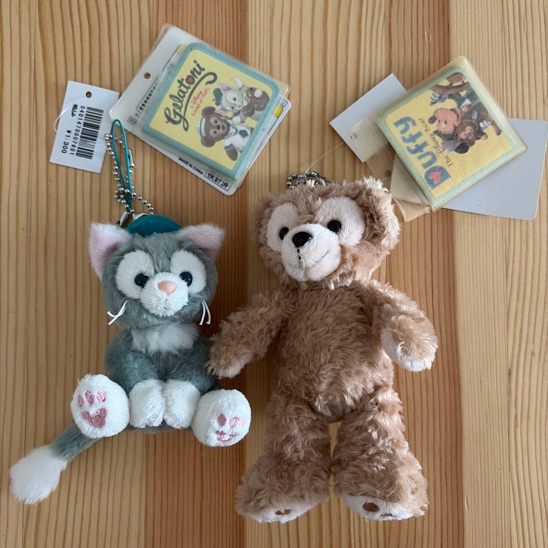タグ付き】ダッフィー＆ジェラトーニ ぬいぐるみバッジ まとめ売り