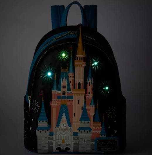 Loungefly WDW シンデレラ城 光る ラウンジフライ ミニリュック - メルカリ
