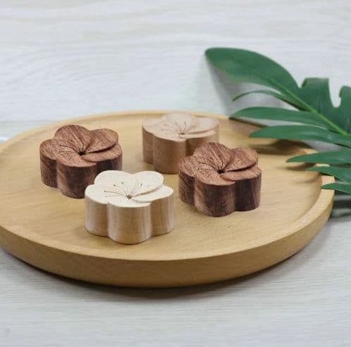 あると便利なキャンプグッズ 虫除け  携帯 アロマデュフューザー essential oil 虫除けディフューザー | SALT(ソルト)公式インテリア