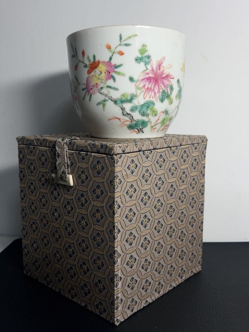 清時代粉彩茶入 陶磁器 花 茶道具 旧家整理品 中国古美術 専用箱