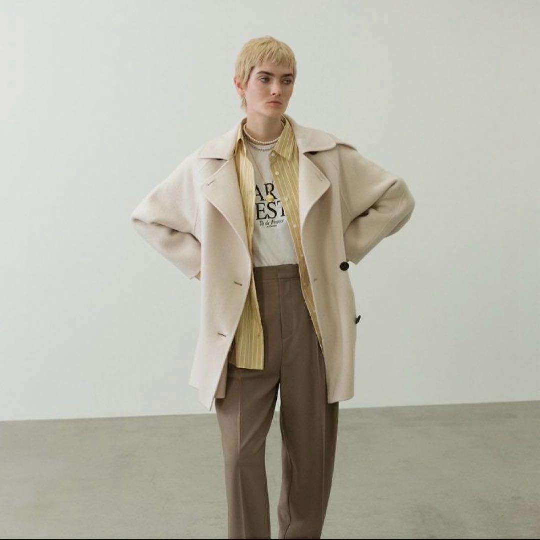 ミラオーウェン 衿ストラップハーフ丈リバーPコート コート - メルカリ