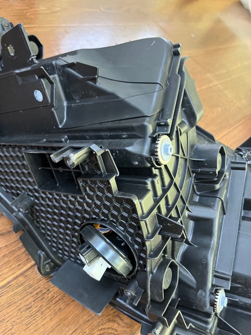 クラウンクロスオーバー（AZSH35/TZSH35型） 純正LEDヘッドライト