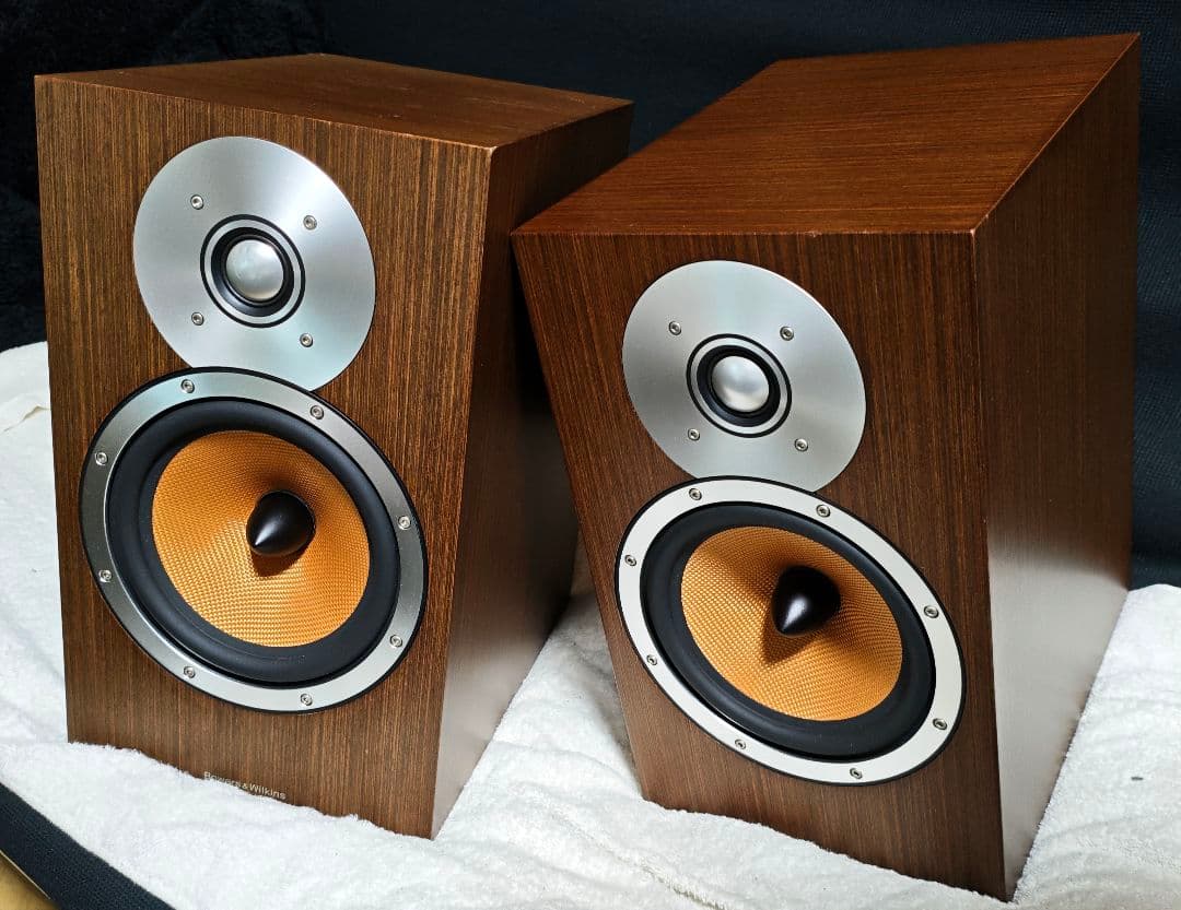 Bowers & Wilkins B&W CM5 ブックシェルフスピーカー Amazon.co.jp: B&W(Bowers&Wilkins) ブックシェルフスピーカー CM5-MR