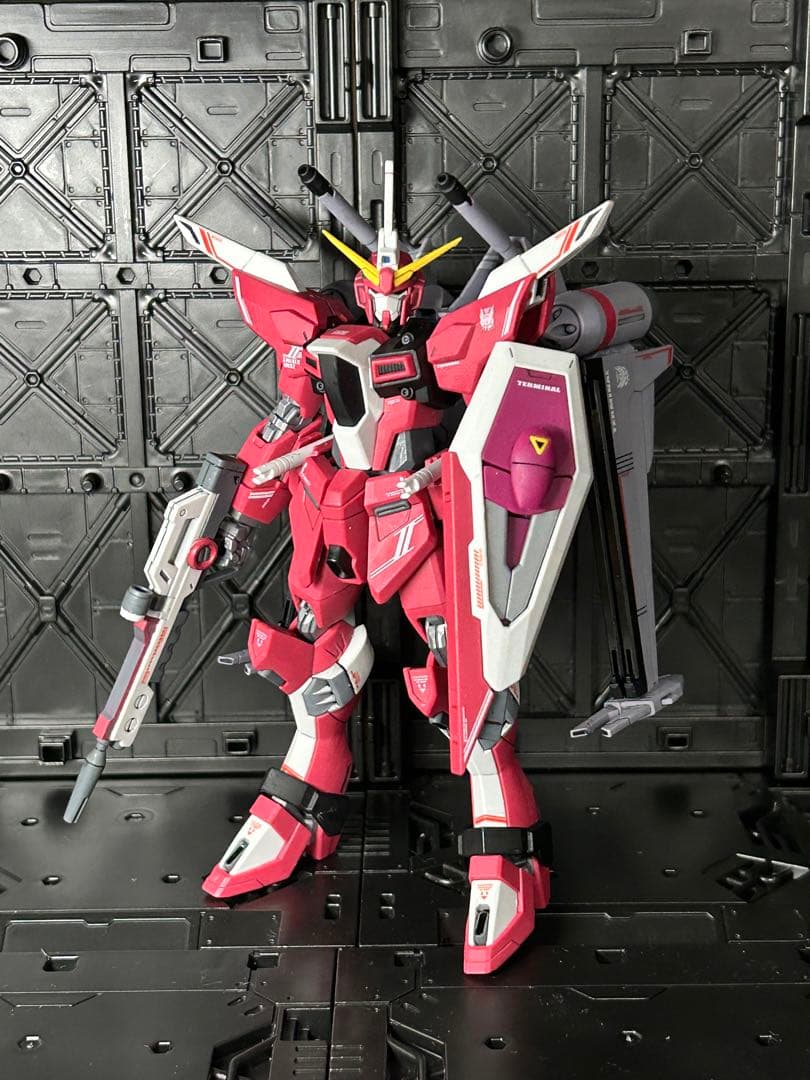 インフィニットジャスティスガンダム弍式　塗装完成品　部分塗装　HG HG インフィニットジャスティス弐式 部分塗装 簡単フィニッシュ｜SC30
