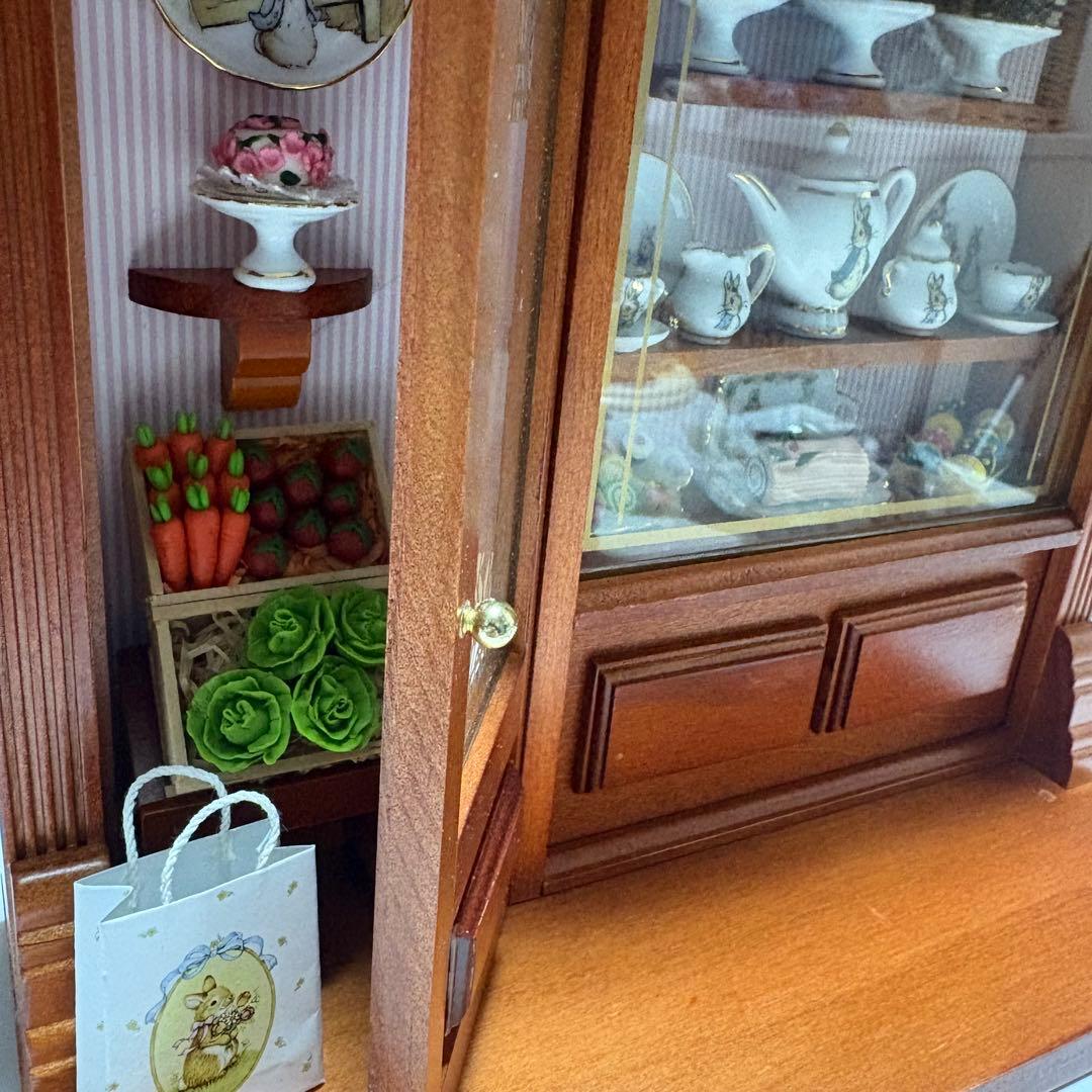ミニチュア ロイターポーセリン ドールハウス ピーターズカフェ