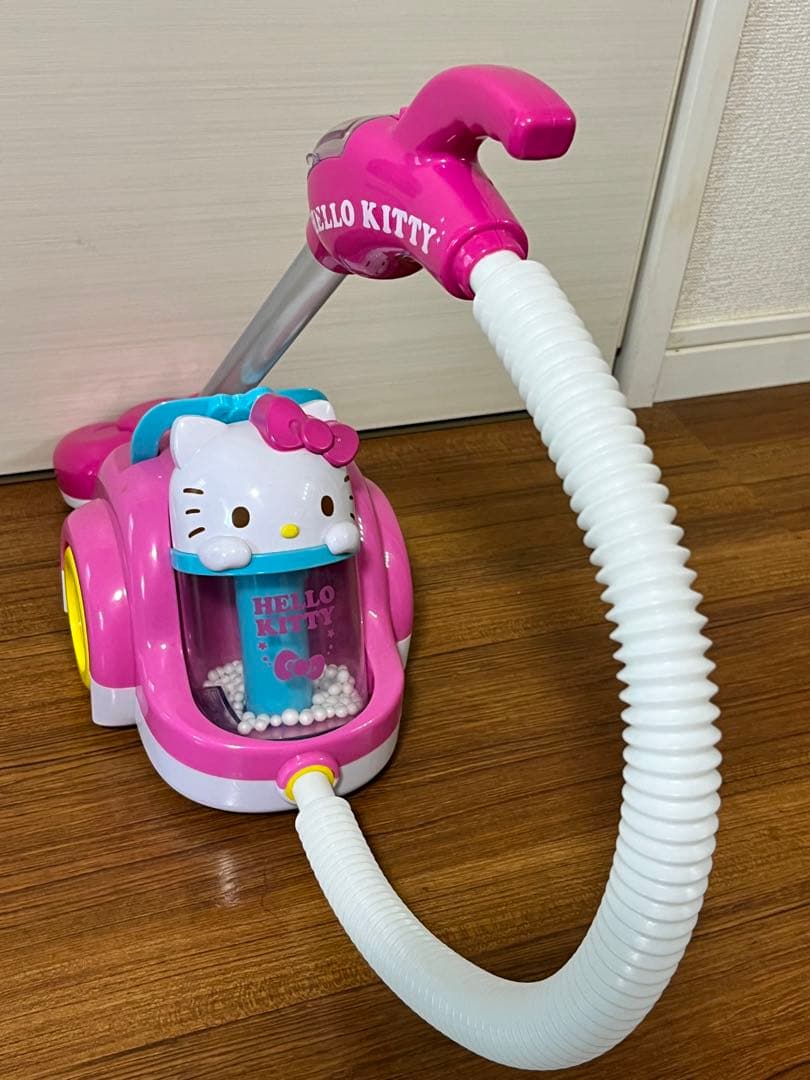 ベビー キッズ おもちゃ キティちゃん くるくるサイクロンクリーナー
