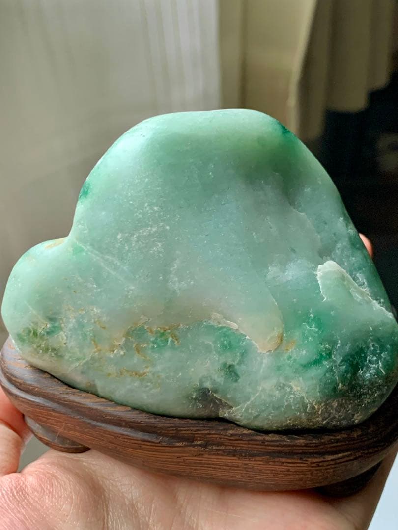 極上海翡翠糸魚川ひすい海石ろうかん質翡翠コン沢水石根付鉱物標本