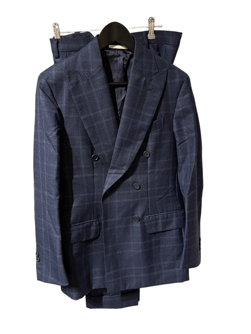 【週末限定】秋冬美品 値下不可 De Petrillo ダブル6ボタンスーツ De Petrillo〉2024秋冬に注目したいストライプスーツの新作を