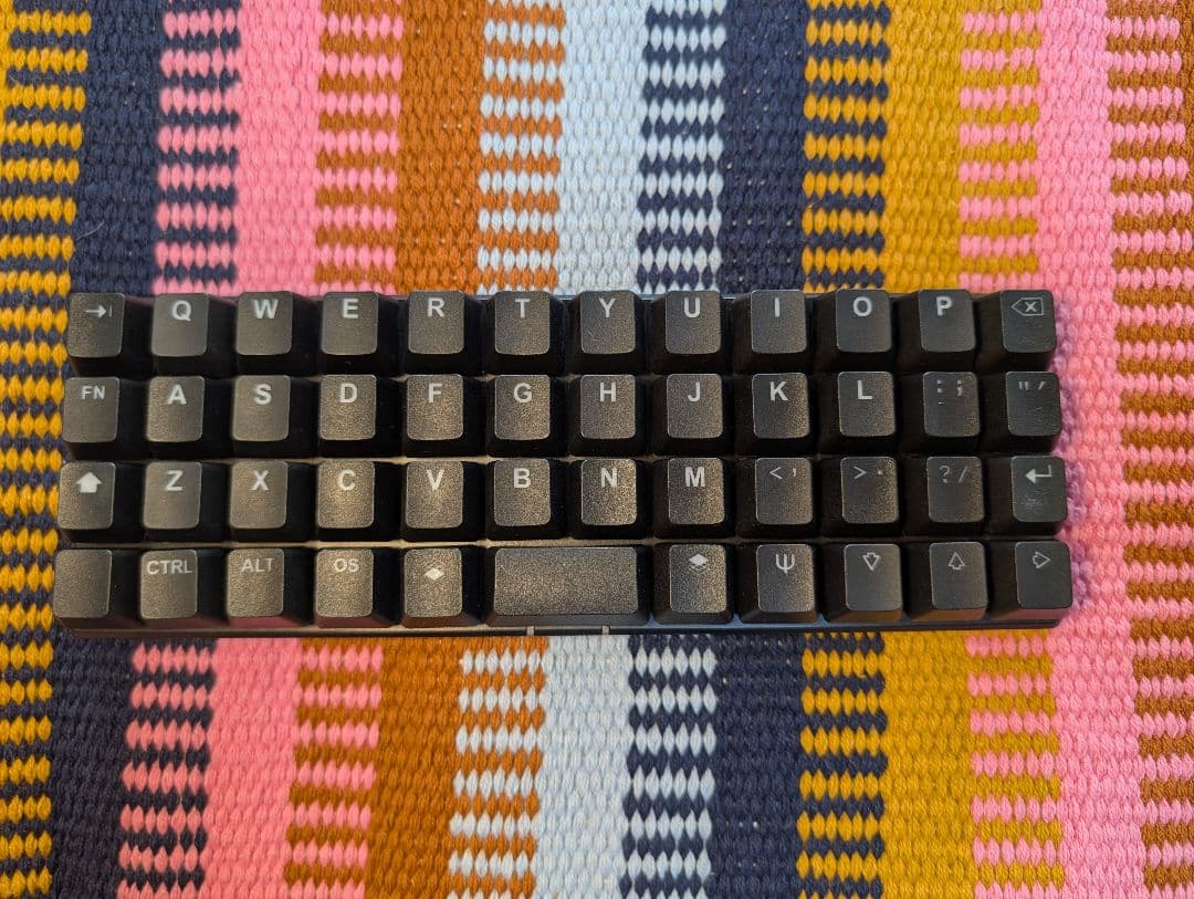 Planck EZ 40% RGBバックライ キーボード [生産完了希少品] - メルカリ