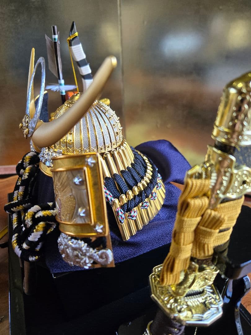 juju ☆彡様専用【展示品限り】五月人形 兜 上杉謙信 ケース飾り K39