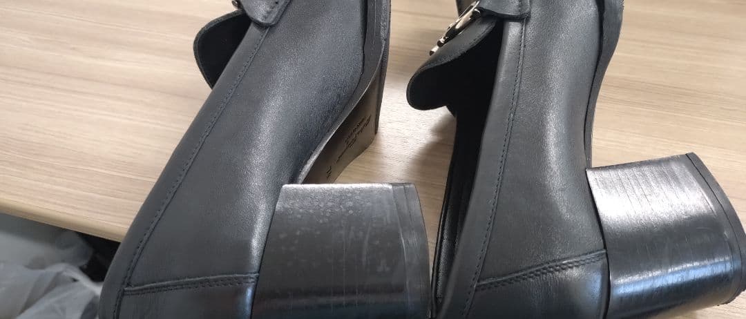 フェラガモ ローファー 5センチヒール 黒 ガンチーニ ROLO フェラガモ