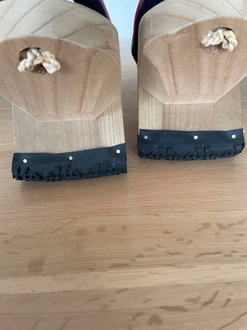 一本歯下駄 GETTA 多色 木製 花柄鼻緒 スポーツ工芸品 - メルカリ