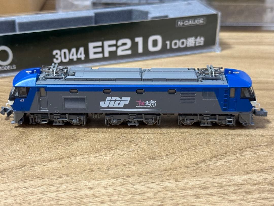 KATO 3044 EF210 100番台 桃太郎 電気機関車 - メルカリ