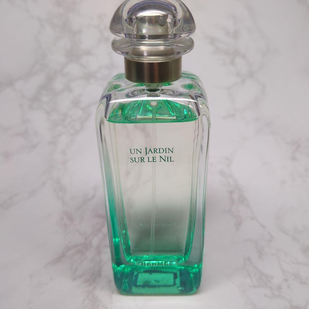 HERMÈS UN JARDIN SUR LE NIL 香水ナイルの庭100ml Un Jardin sur le Nil Eau de toilette - 3.38 fl.oz | Hermès USA