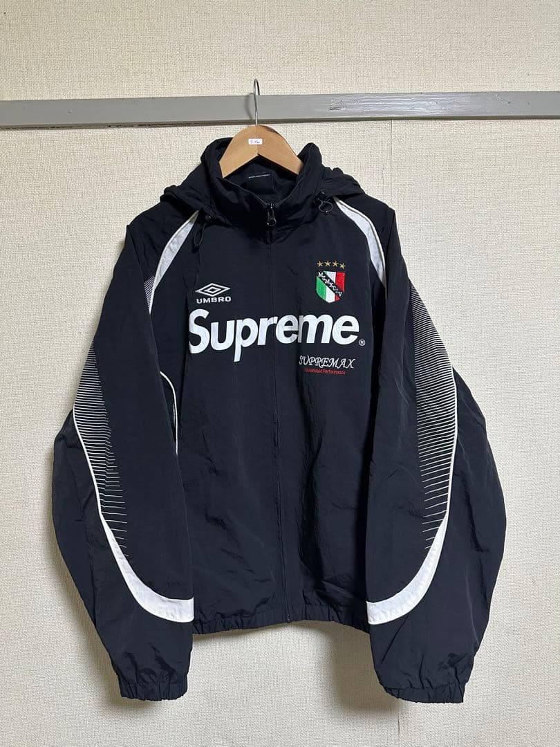 Supreme Umbro ナイロンジャケット - メルカリ