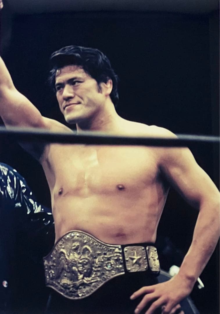 燃える闘魂アントニオ猪木 NWF世界ヘビー級ベルト姿写真 W四つ切り