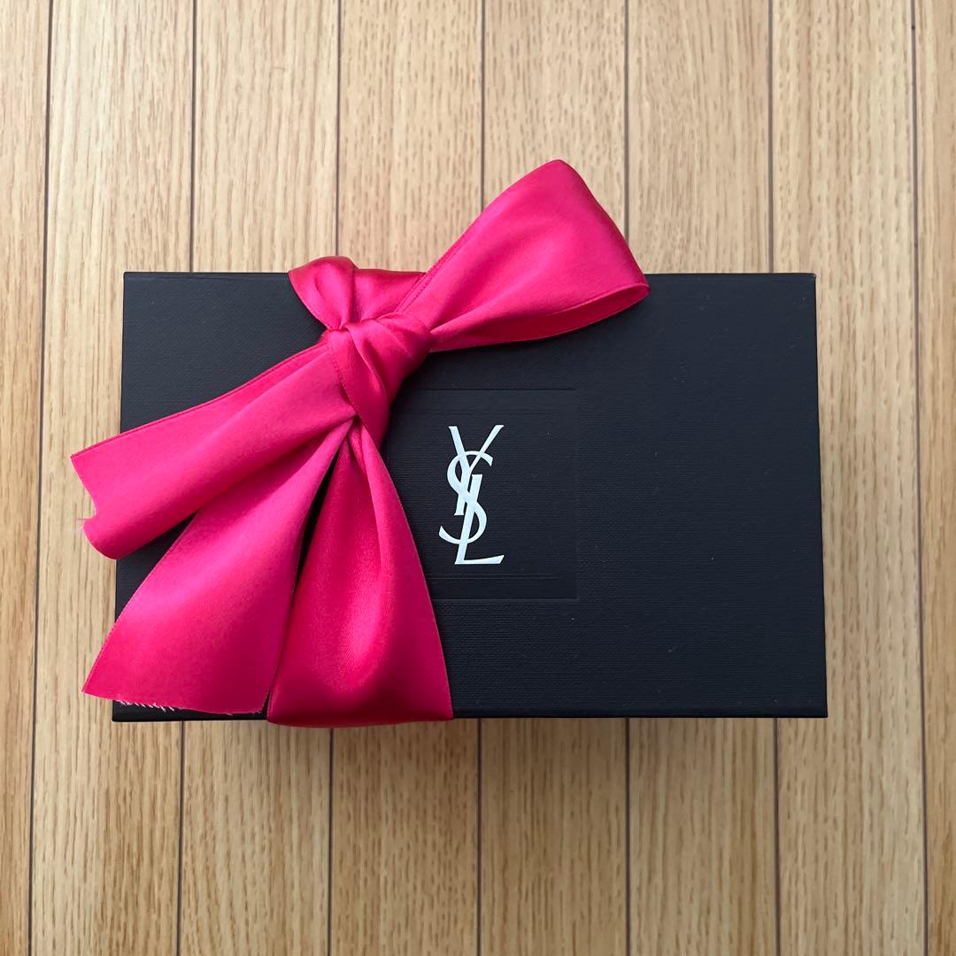 YSL クチュール ミニ クラッチ アイシャドウパレット 825