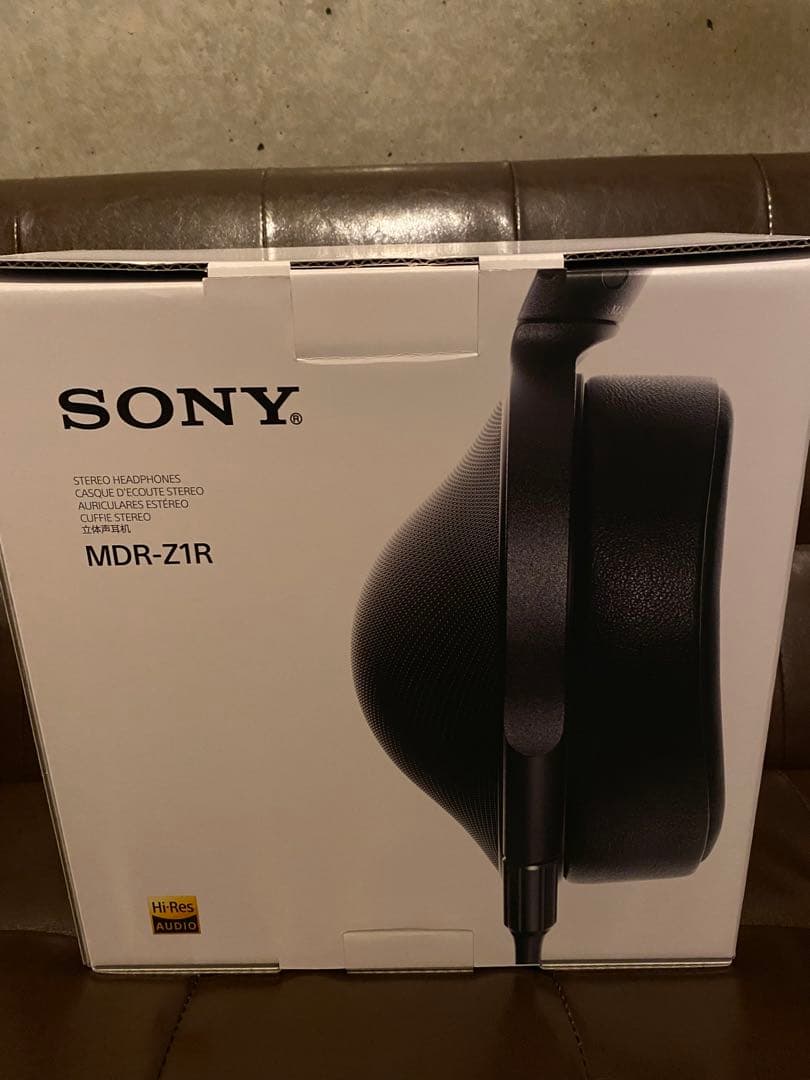 SONY MDR-Z1R(超お得なおまけ付き) Amazon.com: Sony MDRZ1R Signature, Hi-Res Headphone, Black