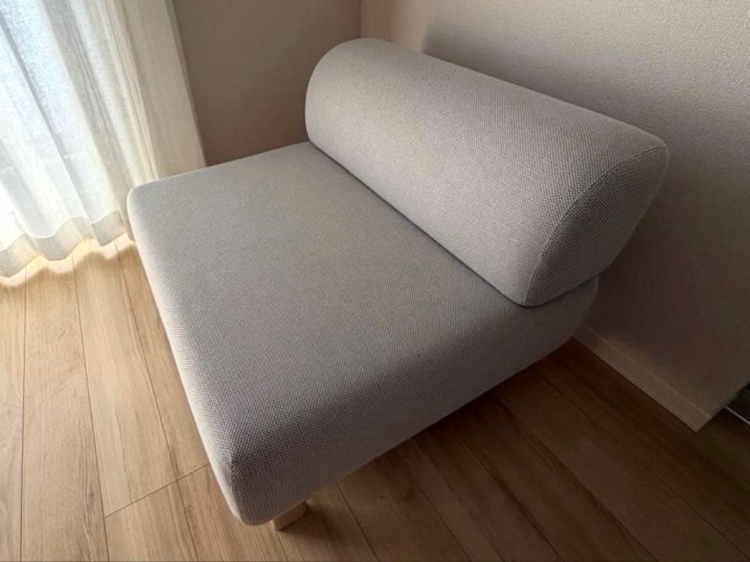 カリモク エレファントソファ 1シーターベンチ Elephant Sofa 1-Seater Bench ‒ KARIMOKU NEW STANDARD (KNS)