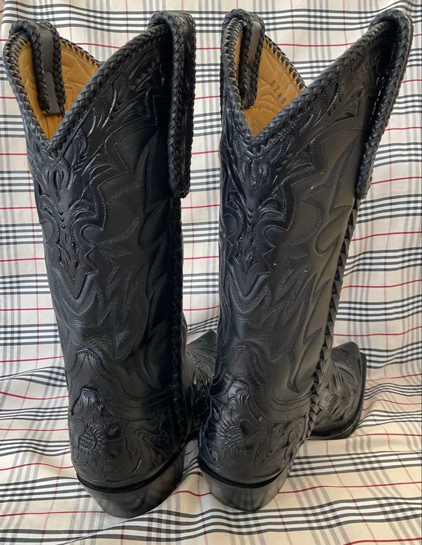 ブラック・エンボス　ウエスタンブーツ　　厚底　23.5cm　　　　　　1830