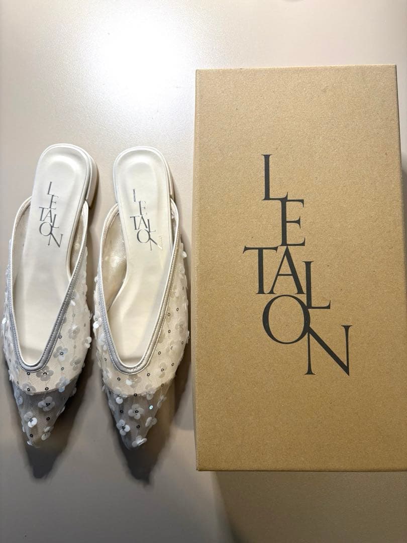 Le Talonポインテッドフラワーミュール 24.5cm