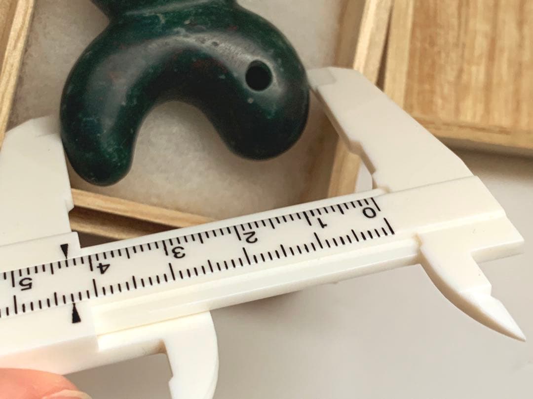 古墳期 出土 出雲石勾玉 碧玉 縄文時代 弥生 石器 土器 翡翠勾玉 根付