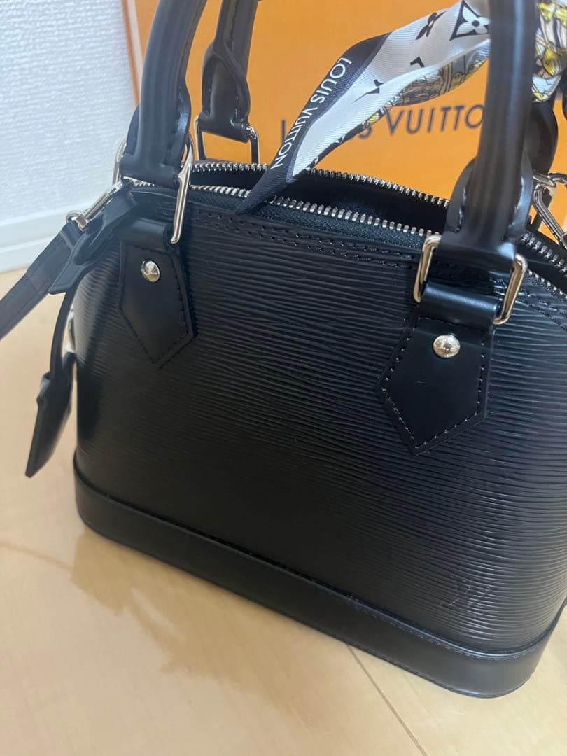 Louis Vuitton M59217 アルマ BB エピ スカーフなし - メルカリ