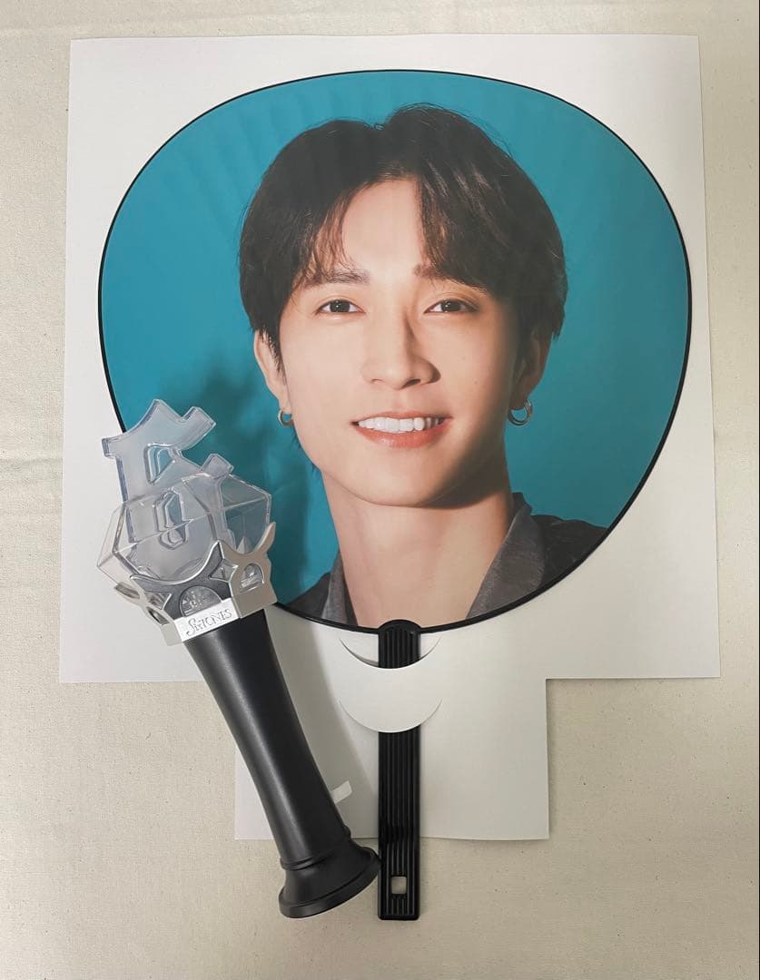 SixTONES MILESixTONES 田中樹 うちわ ペンライトセット - メルカリ