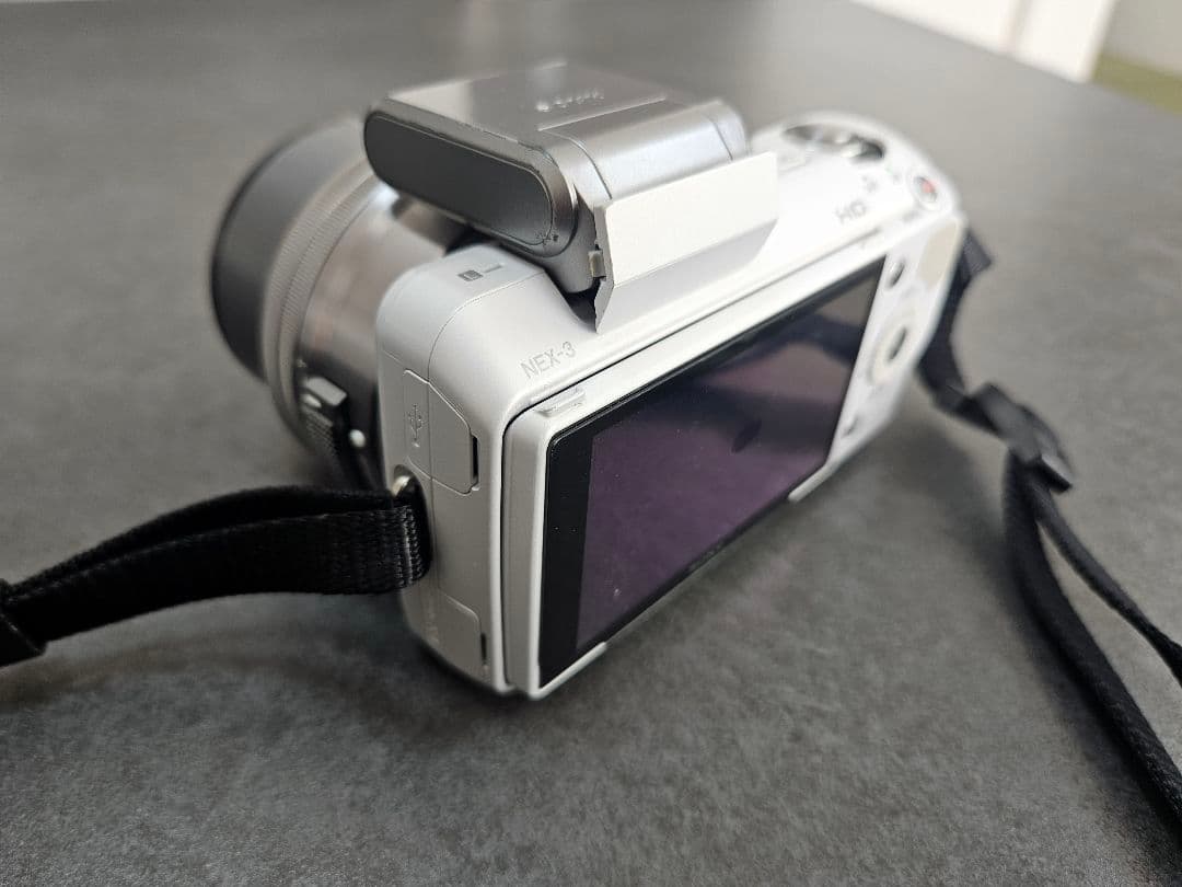 ジャンク】SONY デジタルカメラ NEX-3 ホワイト