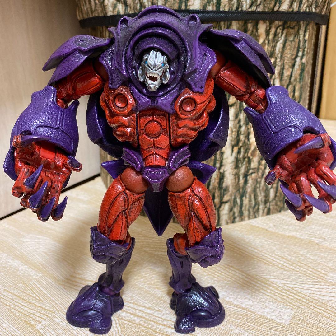 オンスロート フィギュア ビルド マーベルレジェンド トイビズ - メルカリ