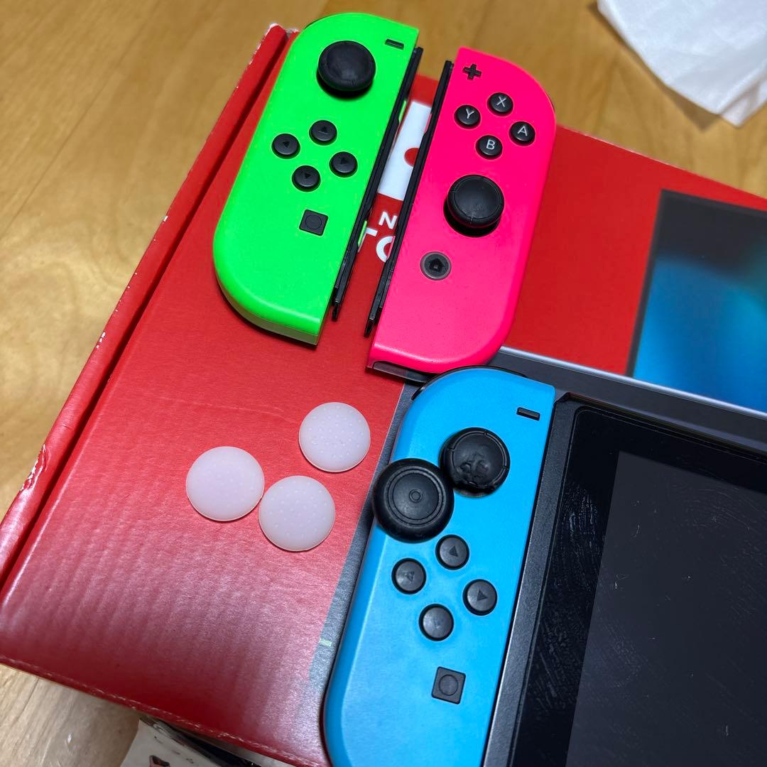 ✨スピード発送✨】NintendoSwitch 本体 ジョイコン 付属品完備 - メルカリ